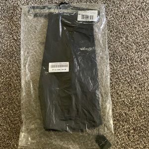 Essential Navy Modern pants